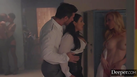 Showert toni daylightl lubric's sexy pleasant stern