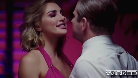 Spanish girl's pussy in ala and ready for cock